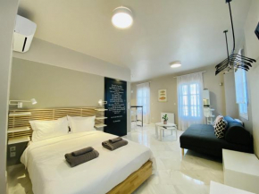 Luxury Studio in Historical Center, Syntagma-Plaka